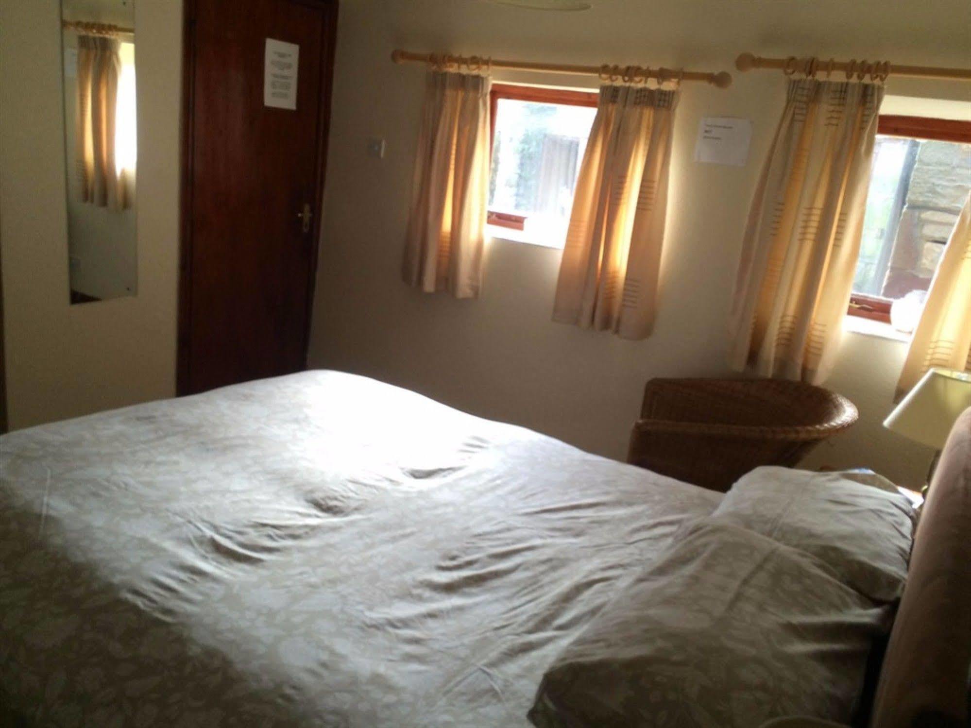 The Fox & Hounds Inn 3*